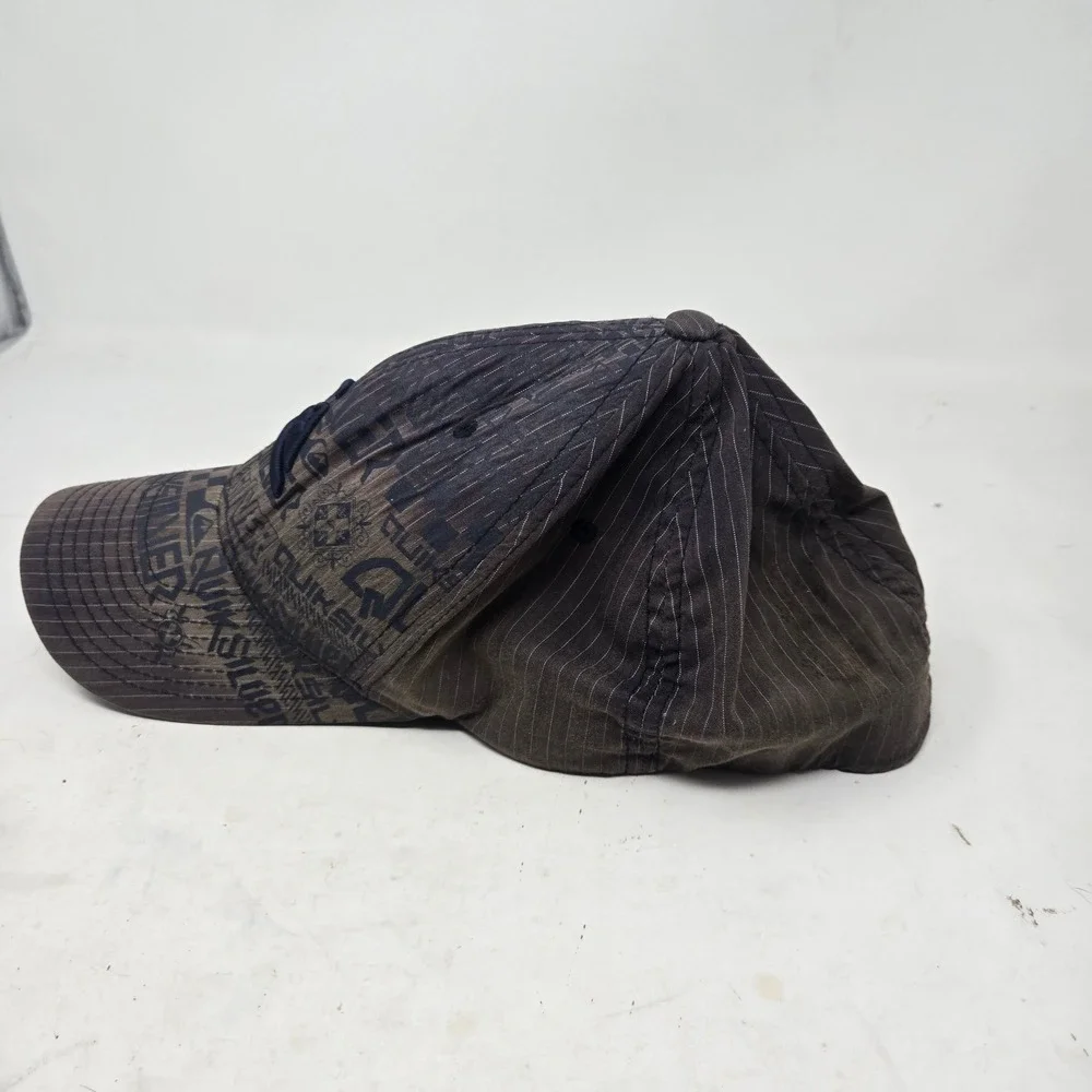Quiksilver‎ Flexfit Hat Mens Faded Black Grey Pinstripe Logo Print Baseball Cap